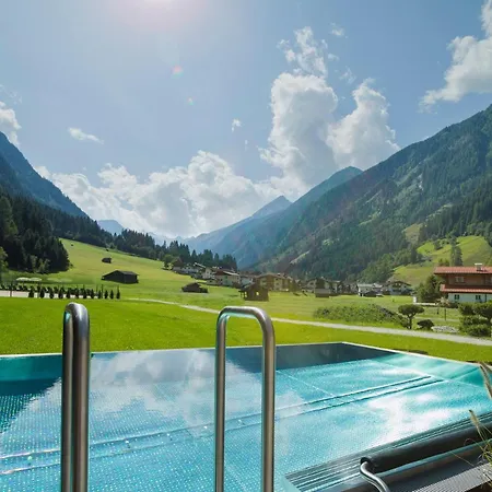 Living & Vitalhotel Edelweiss Hotel 4*