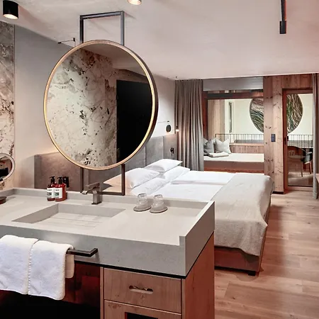 Living & Vitalhotel Edelweiss Hotel 4*