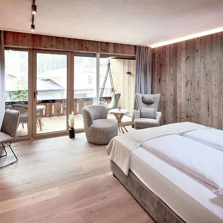 Living & Vitalhotel Edelweiss Hotel 4*