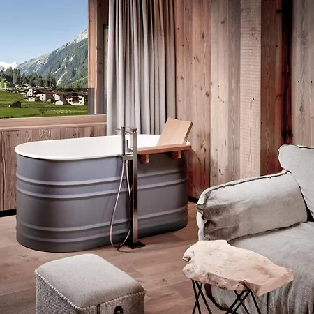 Living & Vitalhotel Edelweiss Hotel 4*