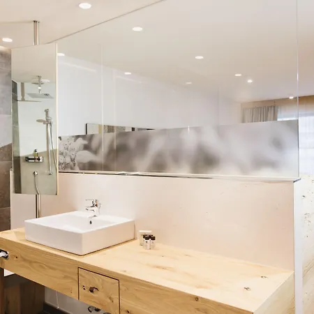 Living & Vitalhotel Edelweiss Отель