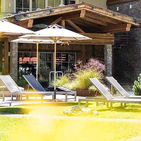 Living & Vitalhotel Edelweiss 4*
