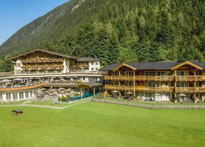 雪绒花维塔尔spa酒店 酒店