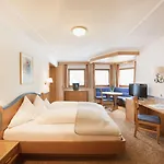 Hotel Living & Vitalhotel Edelweiss