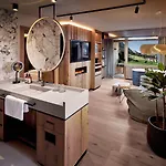 Hotel Living & Vitalhotel Edelweiss 4*
