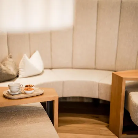 Living & Vitalhotel Edelweiss מלון ניוסטיפט אים סטובאיטל